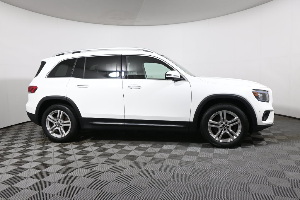 Used 2023 Mercedes-Benz GLB 250 4MATIC image 8