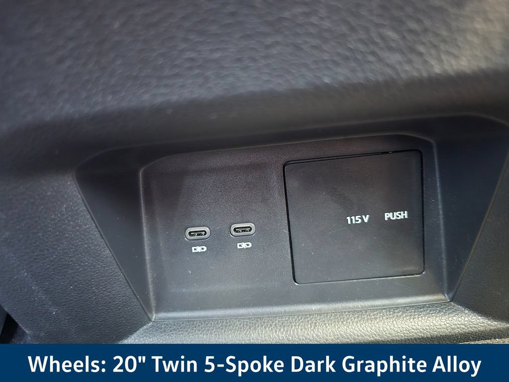 Used 2021 Volkswagen Atlas Cross Sport SE FWD image 18