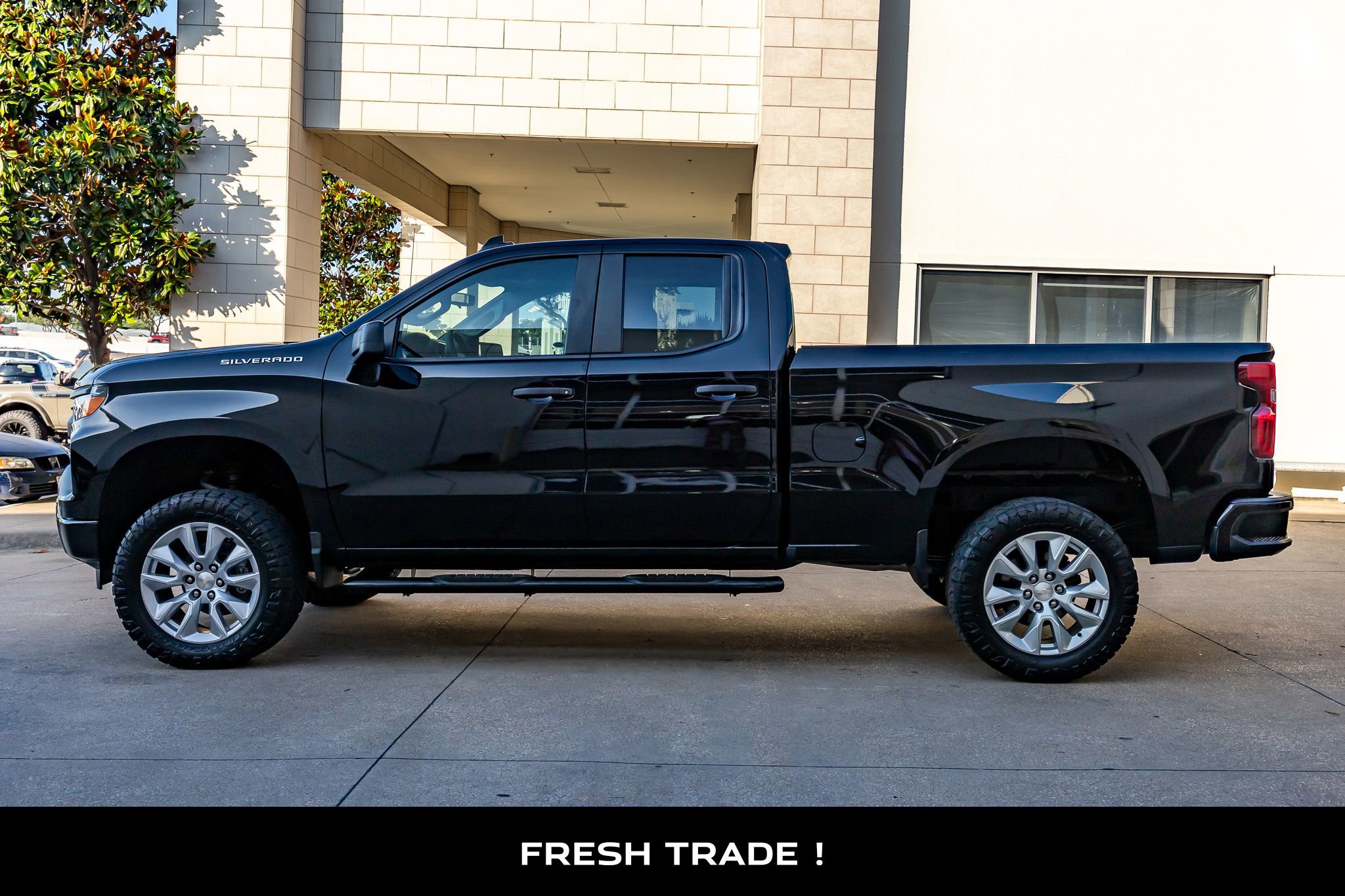 Used 2022 Chevrolet Silverado 1500 Custom RWD image 5