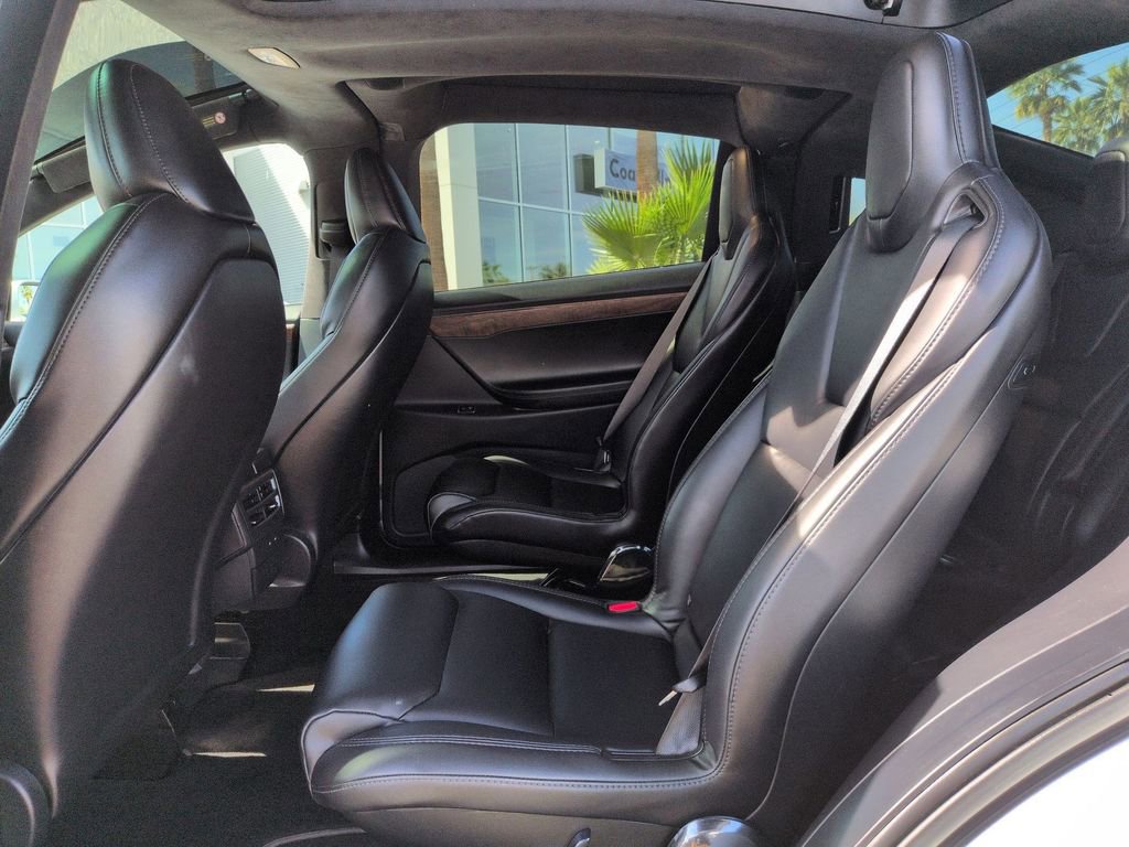 Used 2020 Tesla Model X Long Range image 18