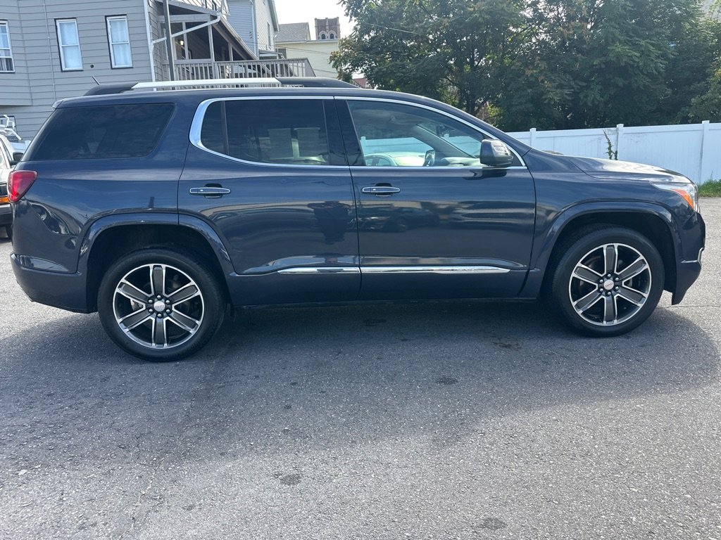 Used 2018 GMC Acadia Denali w/ LPO, Cargo Package image 8