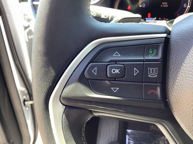 Used 2024 Jeep Grand Cherokee Laredo X w/ Trailer Tow Package image 13