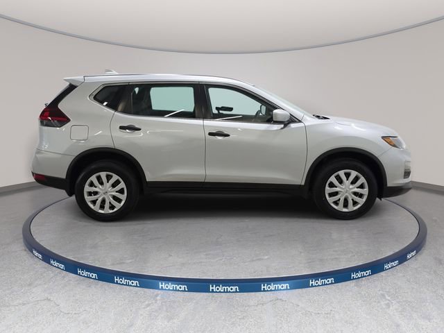Used 2019 Nissan Rogue S image 5
