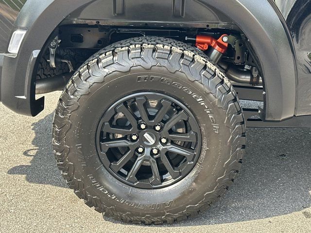 Used 2025 Ford F150 Raptor image 22