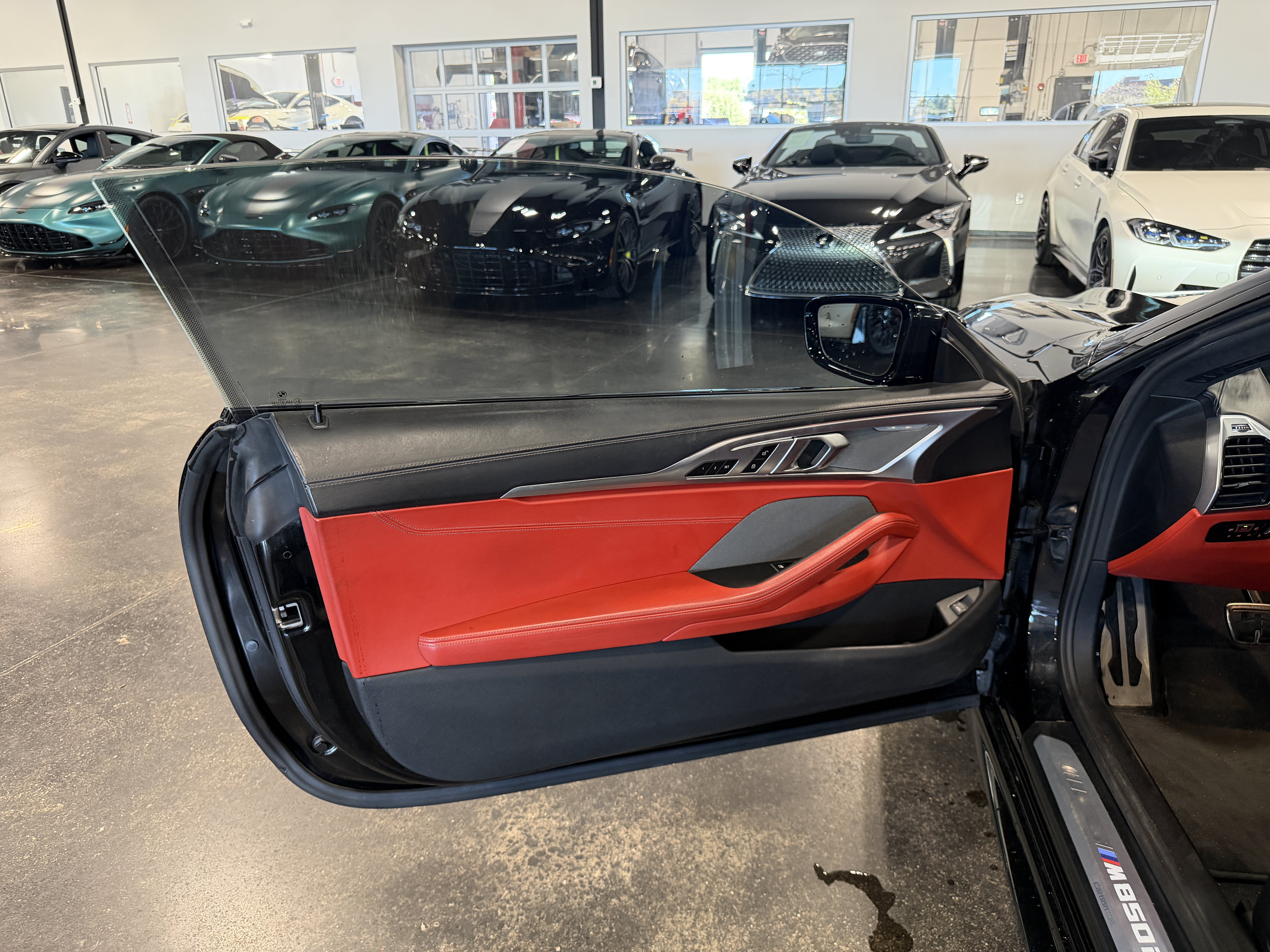 Used 2021 BMW M850i xDrive Coupe AWD/4WD image 9