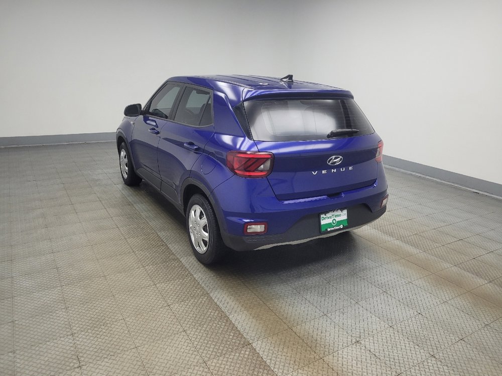 Used 2020 Hyundai Venue SE FWD image 3