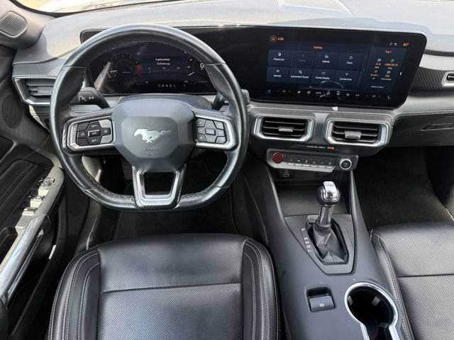Used 2025 Ford Mustang Premium RWD image 11