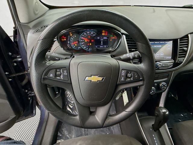 Used 2019 Chevrolet Trax LS w/ Tint and Cruise Package FWD image 13