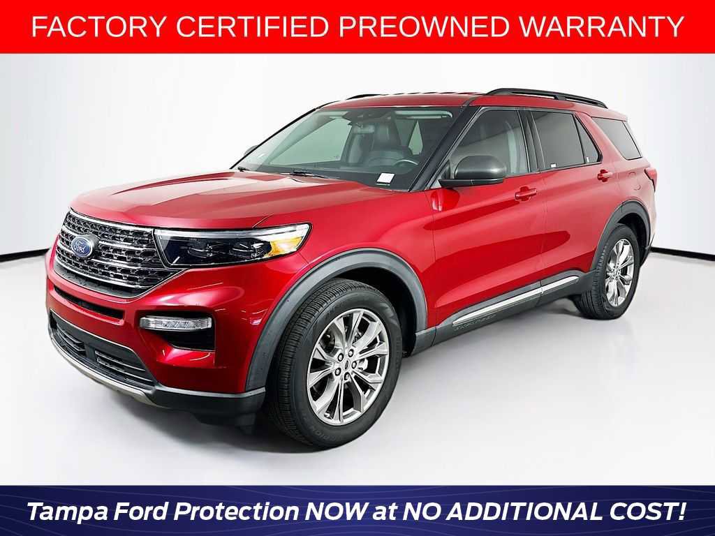 Certified 2022 Ford Explorer XLT w/ Equipment Group 202A image 1