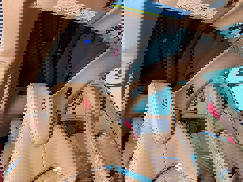 Used 2024 Ferrari Purosangue image 18