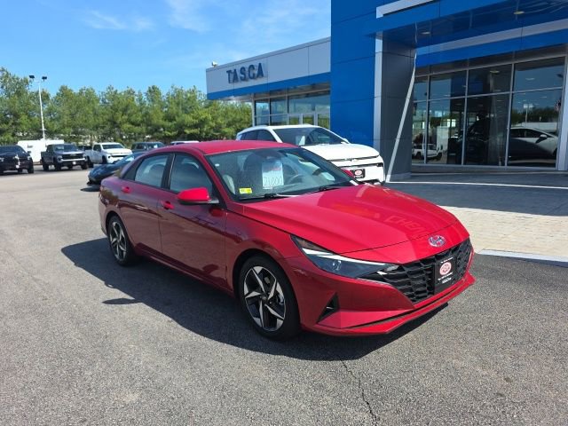 Used 2023 Hyundai Elantra SEL w/ Convenience Package