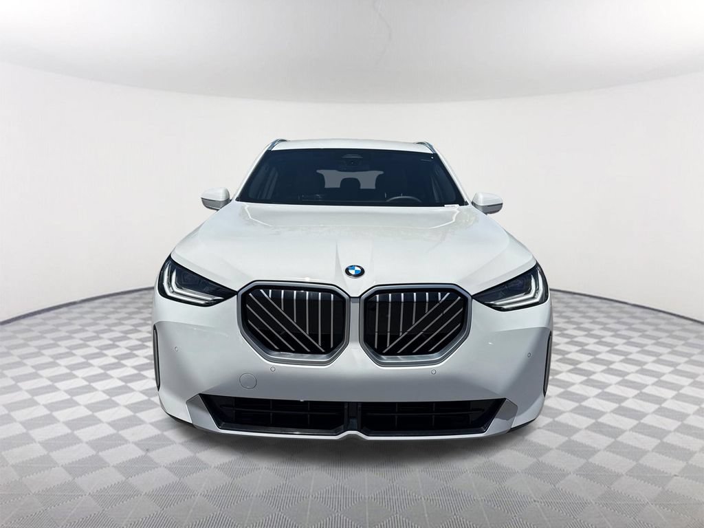 Used 2025 BMW X3 xDrive30i AWD/4WD image 2