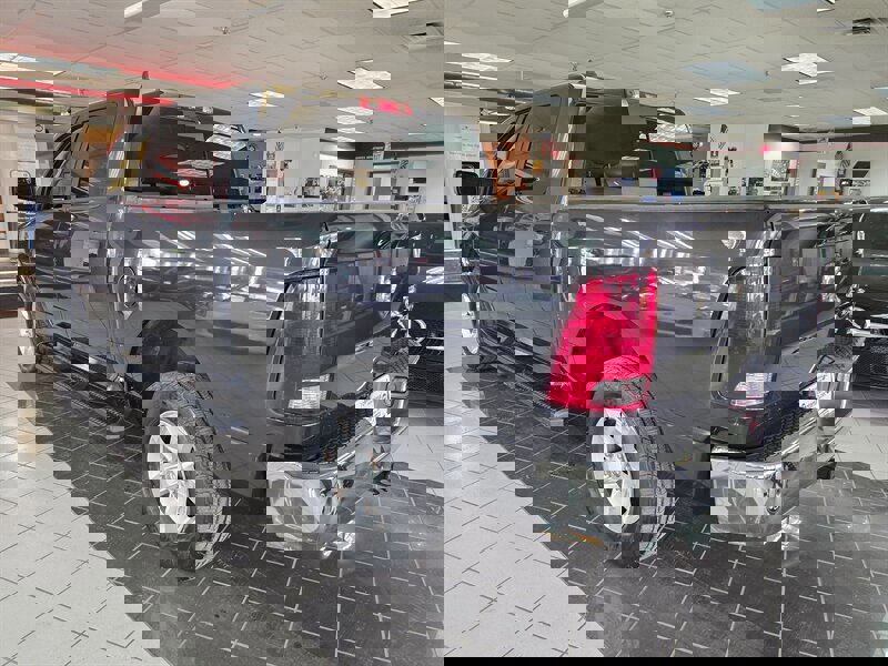 Used 2016 RAM 1500 Outdoorsman image 6