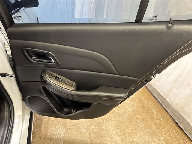 Used 2016 Chevrolet Malibu LT w/ Power Convenience Package image 25