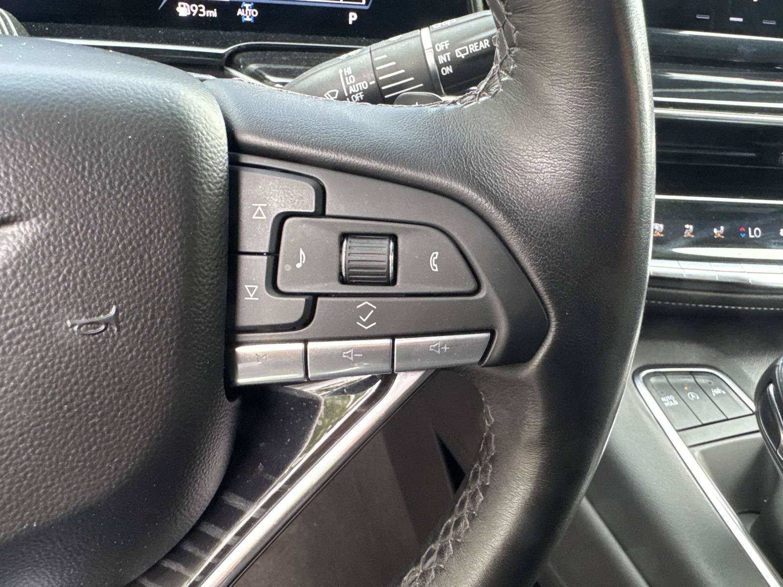 Used 2024 Cadillac Escalade Sport AWD/4WD image 31