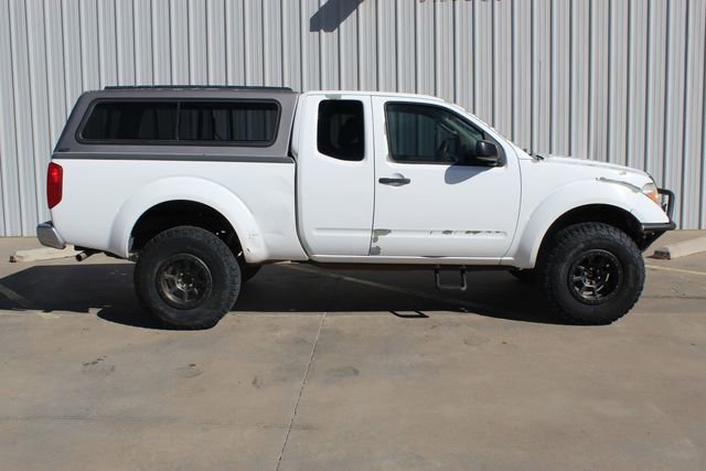 Used 2005 Nissan Frontier SE image 3