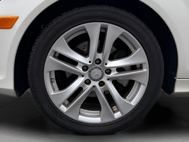 Used 2012 Mercedes-Benz C 300 4MATIC Sedan image 29