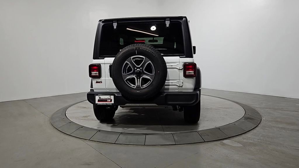 Used 2022 Jeep Wrangler Sport S image 4