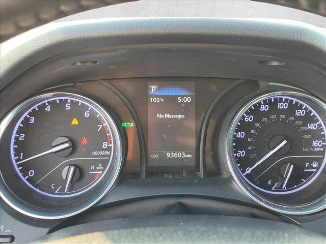 Used 2019 Toyota Camry SE w/ Convenience Package FWD image 9