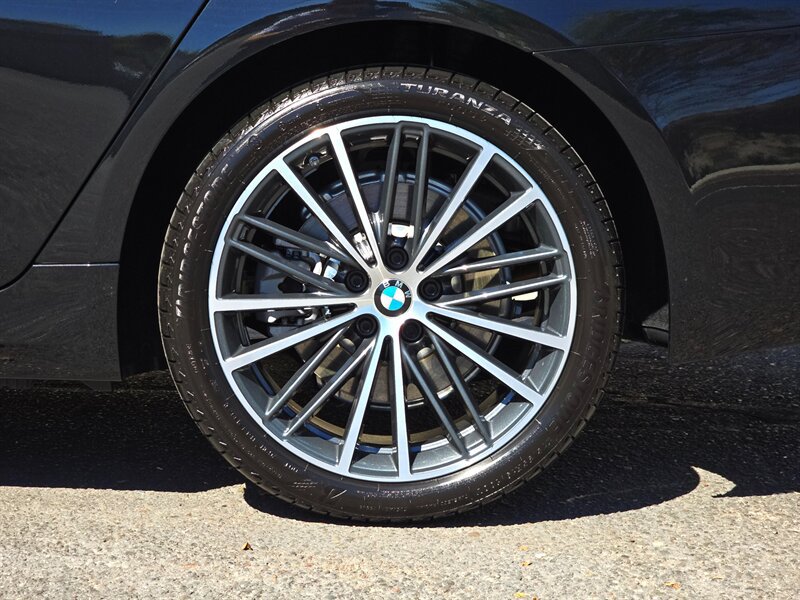Used 2021 BMW 530e w/ Parking Assistance Package RWD image 44