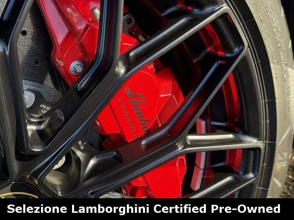 Used 2024 Lamborghini Revuelto image 14