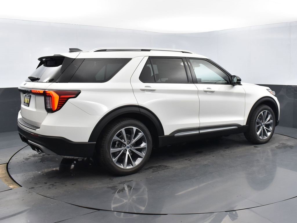 Used 2025 Ford Explorer Platinum w/ Ultimate Package image 4