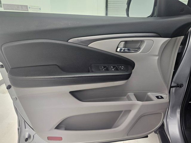 Used 2020 Honda Pilot EX image 27