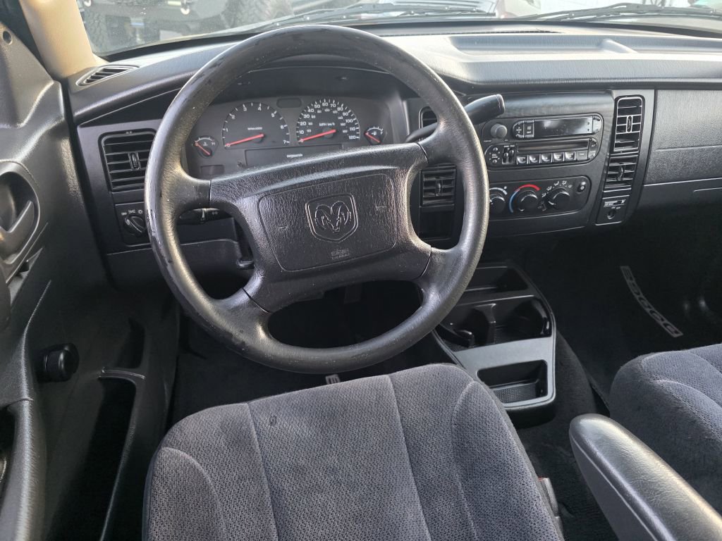Used 2004 Dodge Dakota SXT w/ Tire & Handling Group image 16
