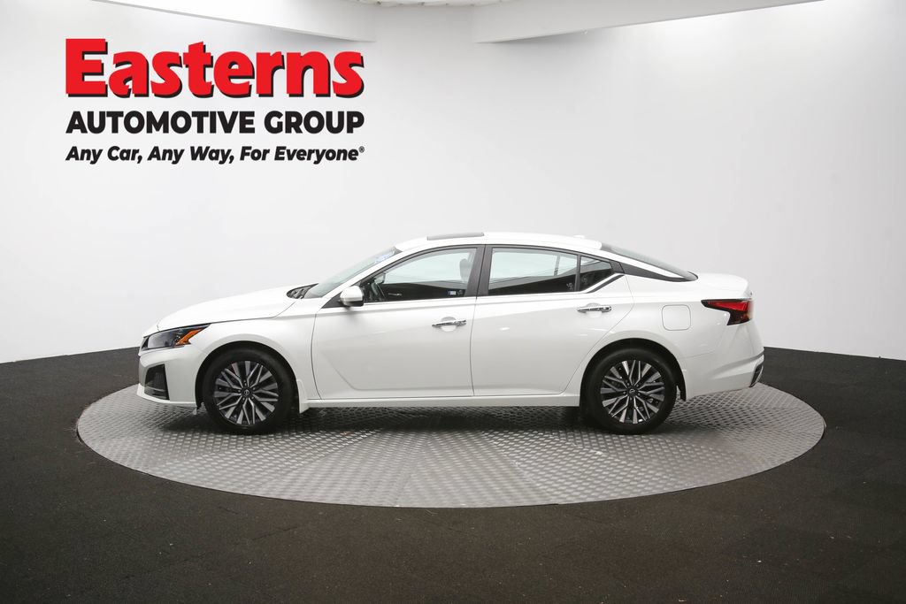 Used 2024 Nissan Altima 2.5 SV w/ SV Premium Package AWD/4WD image 62