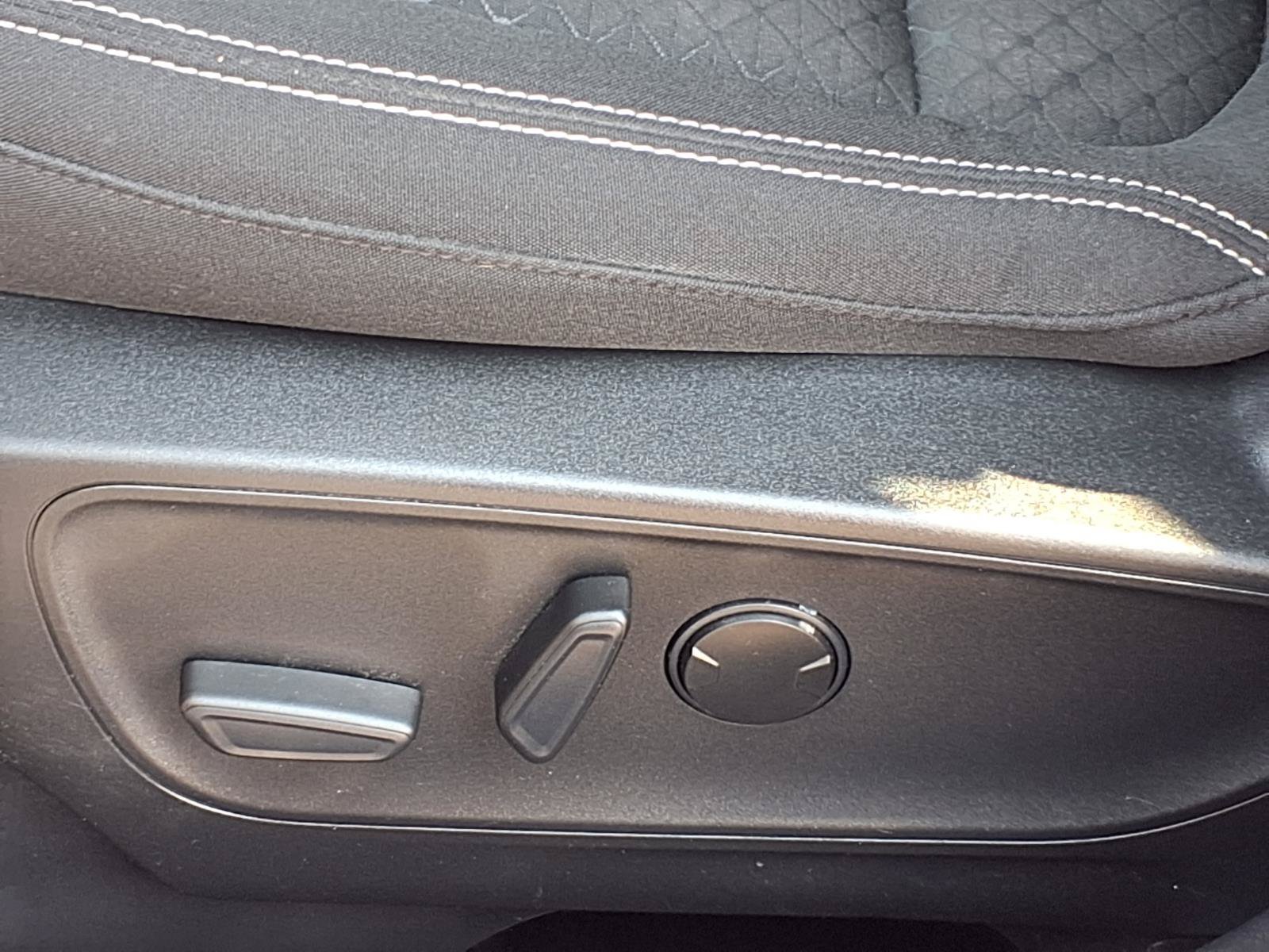 Used 2023 Ford Escape Active AWD/4WD image 4