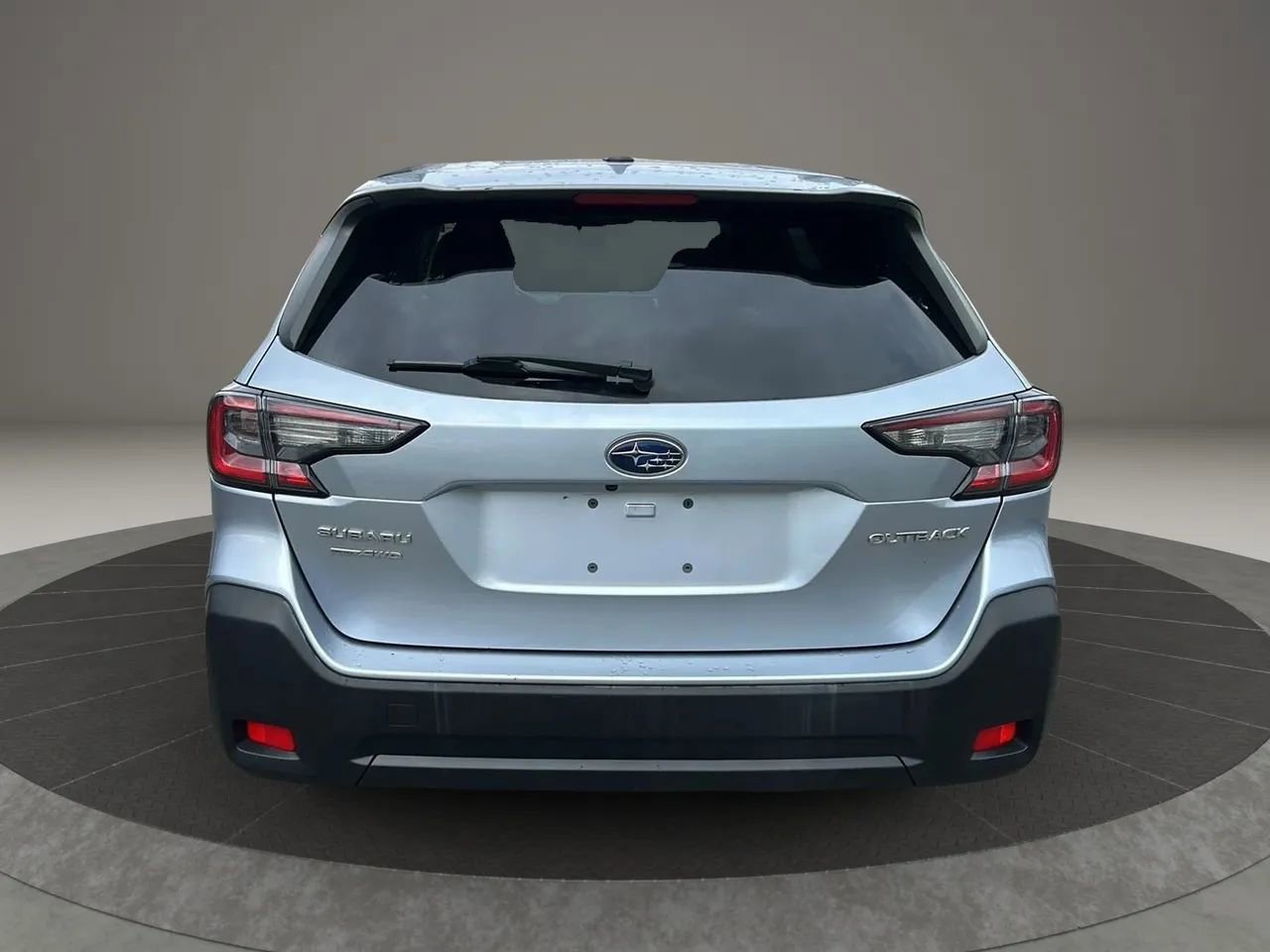 Used 2023 Subaru Outback Premium AWD/4WD image 4