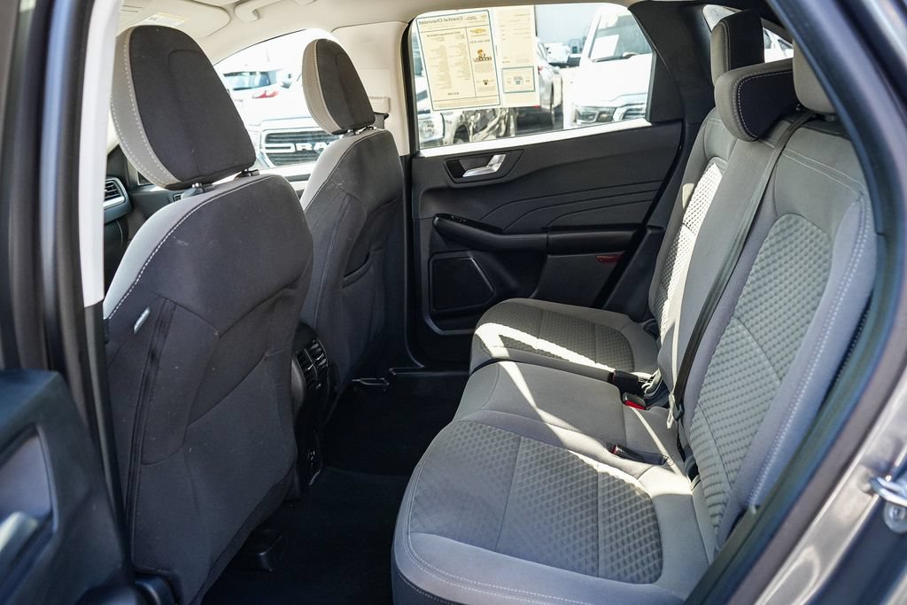 Used 2021 Ford Escape SE FWD image 16