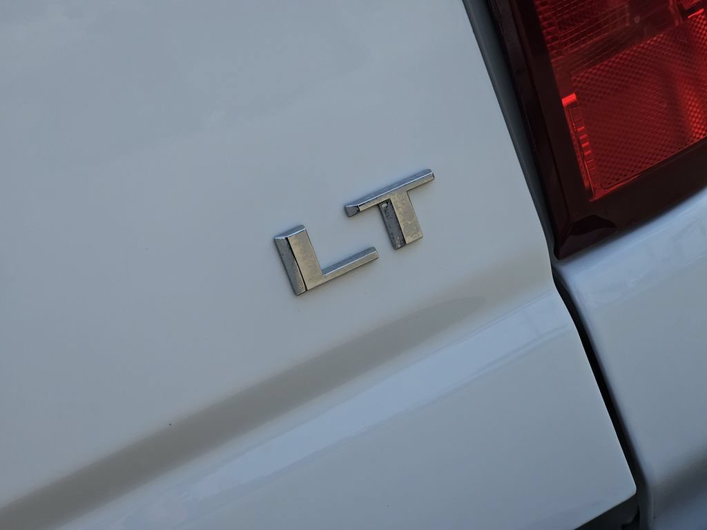 Used 2024 Chevrolet Silverado 2500 LT AWD/4WD image 12