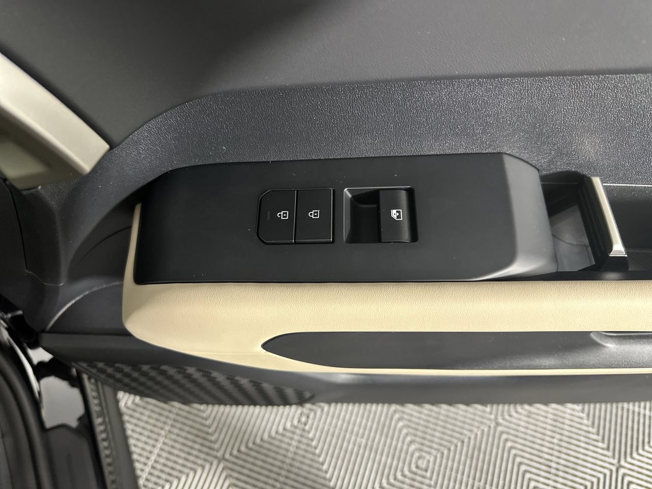 New 2027 Kia Telluride EX FWD image 13