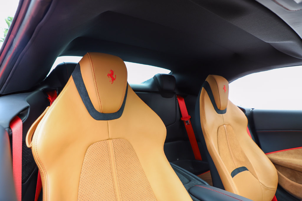 Certified 2026 Ferrari Roma Spider RWD image 6