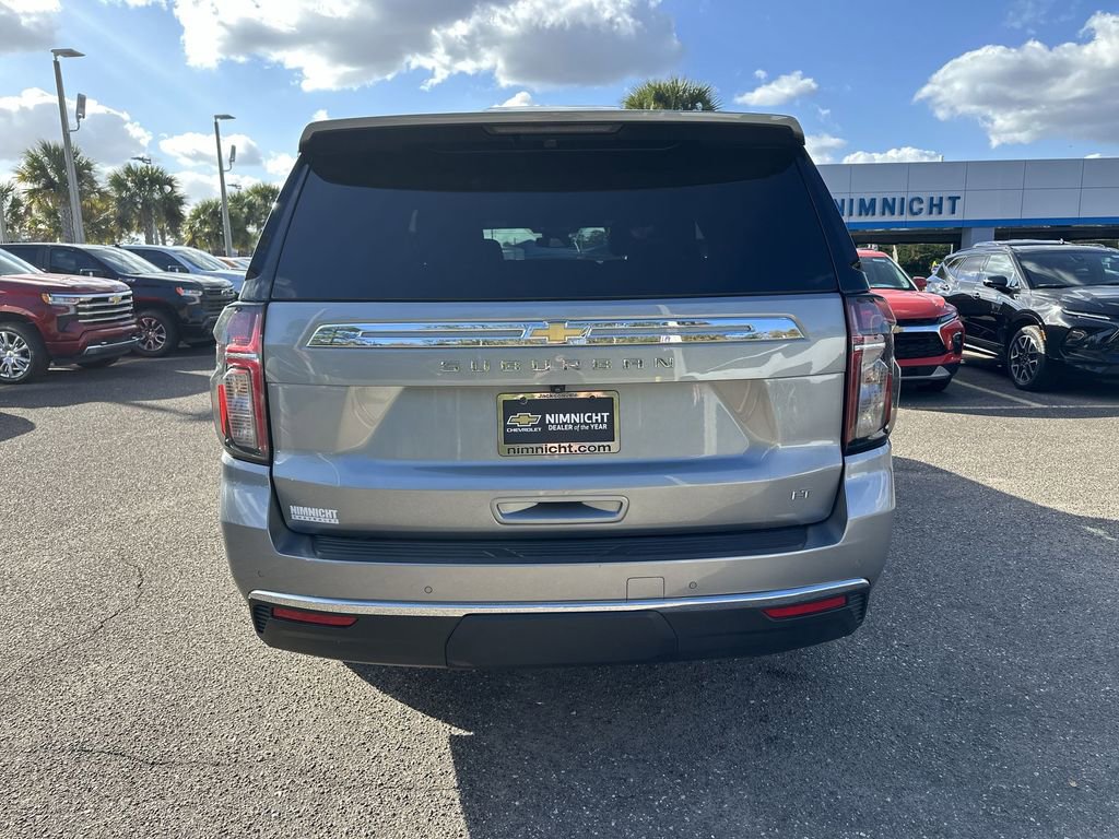 Used 2024 Chevrolet Suburban LT image 15