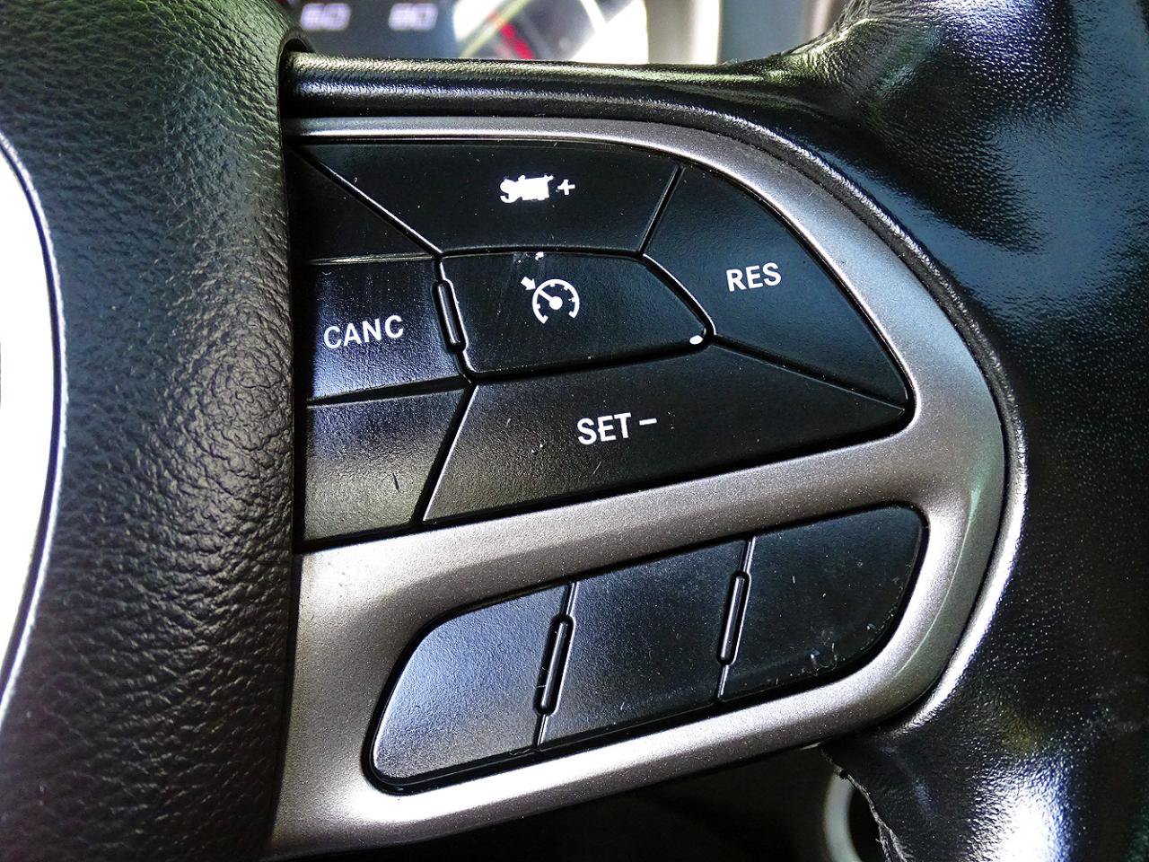 Used 2021 Dodge Charger SXT w/ Leather Interior Group RWD image 38