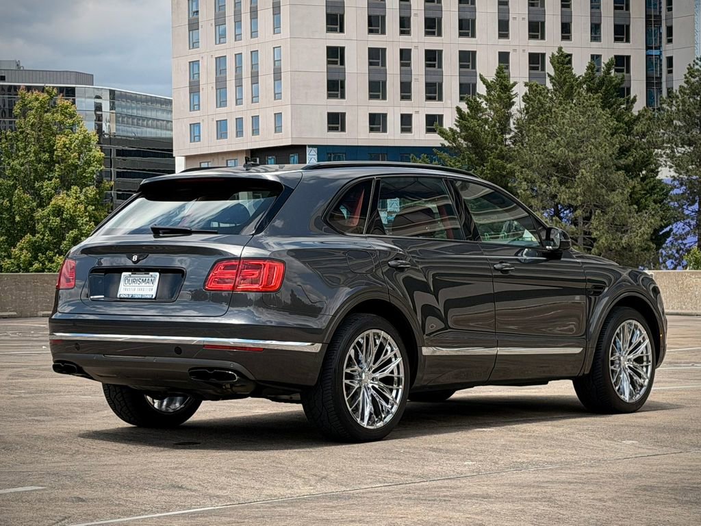 Used 2019 Bentley Bentayga AWD/4WD image 6