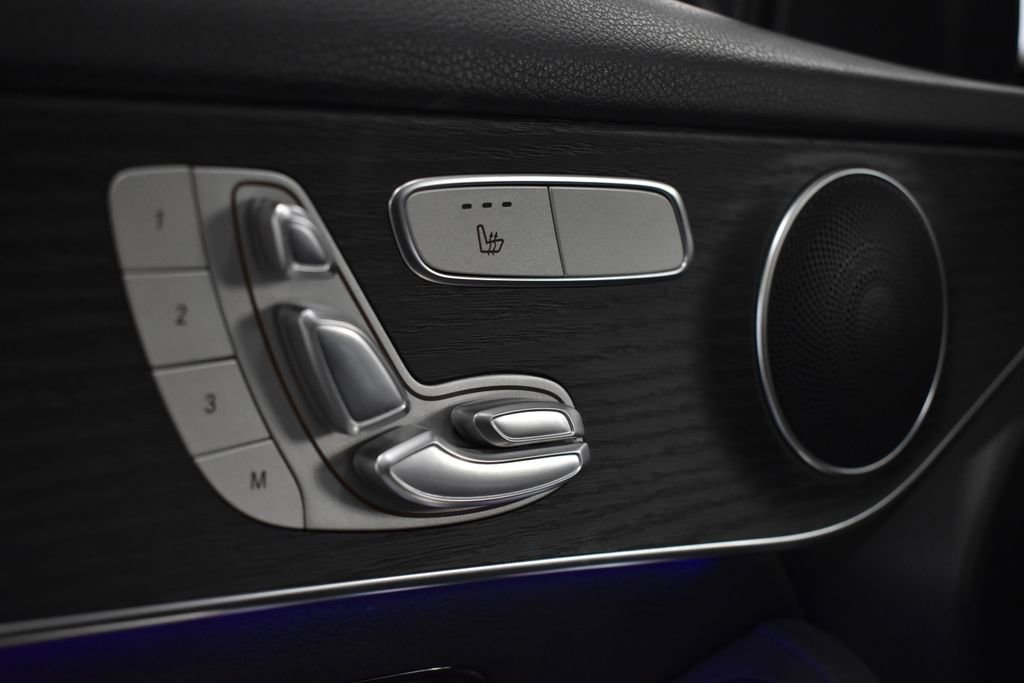 Used 2022 Mercedes-Benz GLC 300 4MATIC Coupe image 24