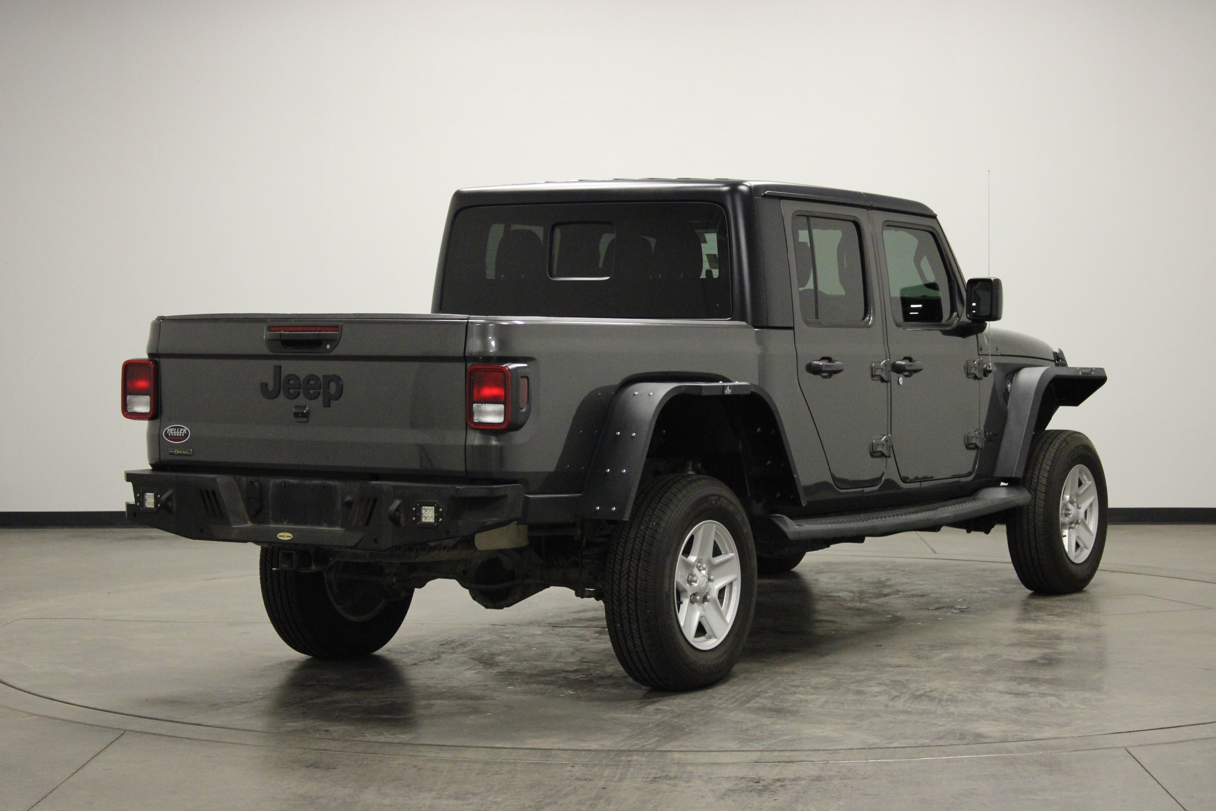 Used 2022 Jeep Gladiator Sport image 8