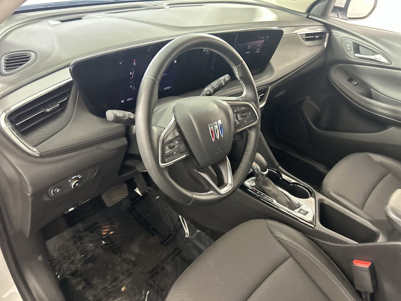 Used 2025 Buick Encore GX Preferred FWD image 11