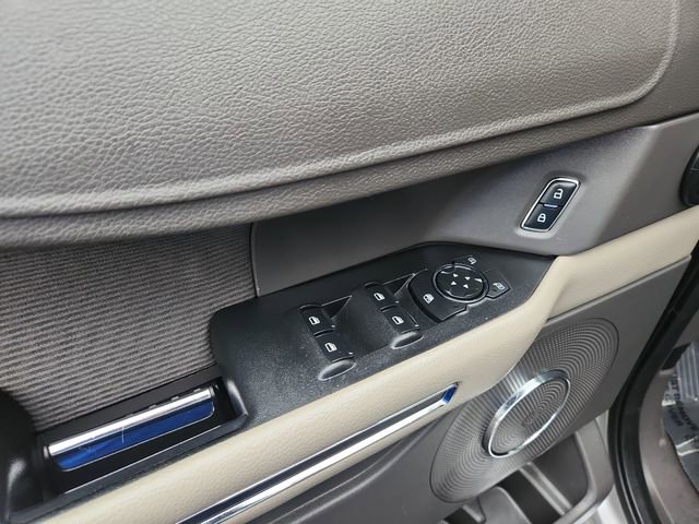 Used 2019 Ford Expedition Max XLT image 11