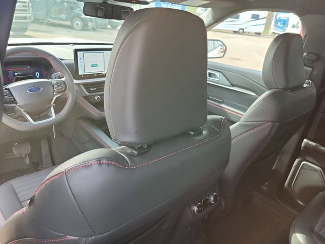 New 2026 Ford Explorer ST-Line w/ ST-Line Street Pack AWD/4WD image 14