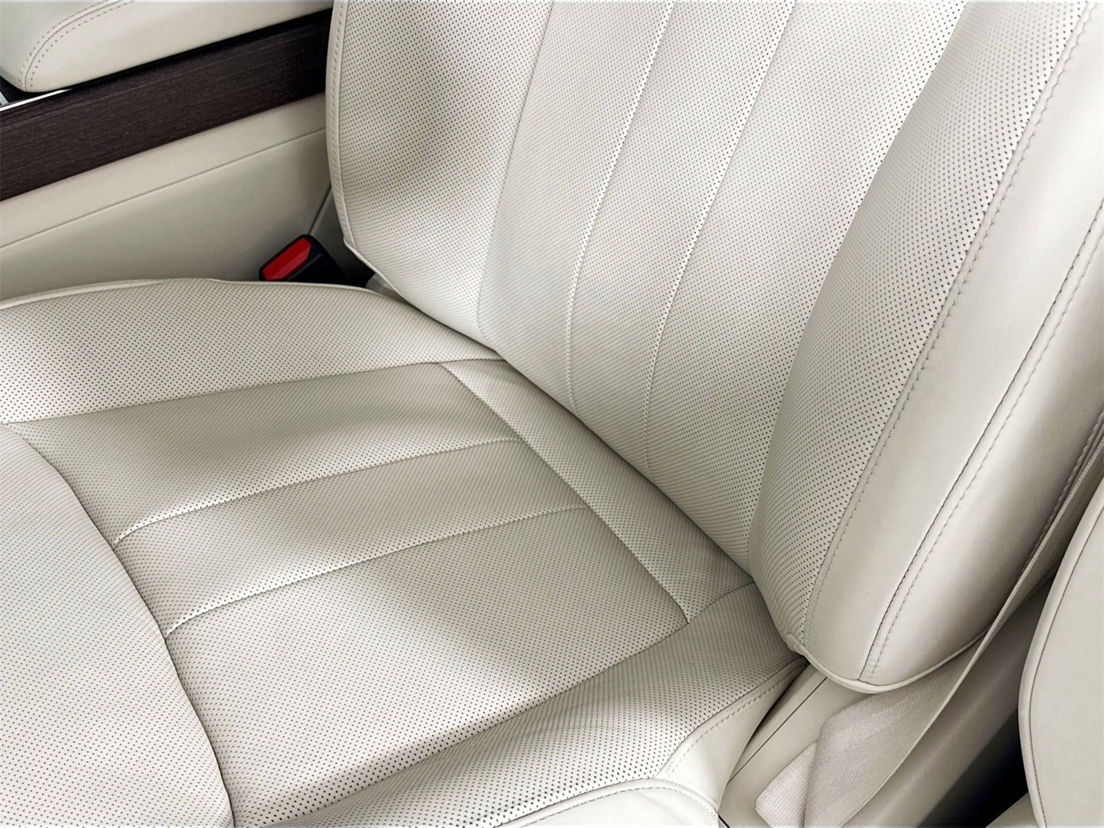 Used 2023 Land Rover Range Rover SE image 19