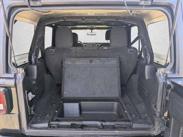 Used 2019 Jeep Wrangler Unlimited Sahara image 4