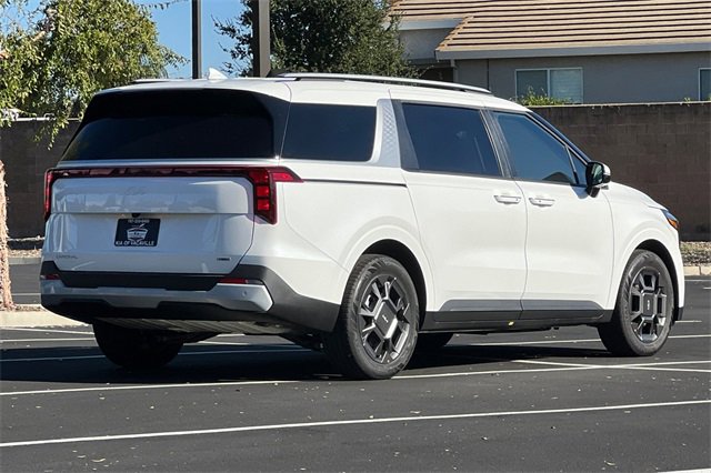 New 2026 Kia Carnival EX image 5