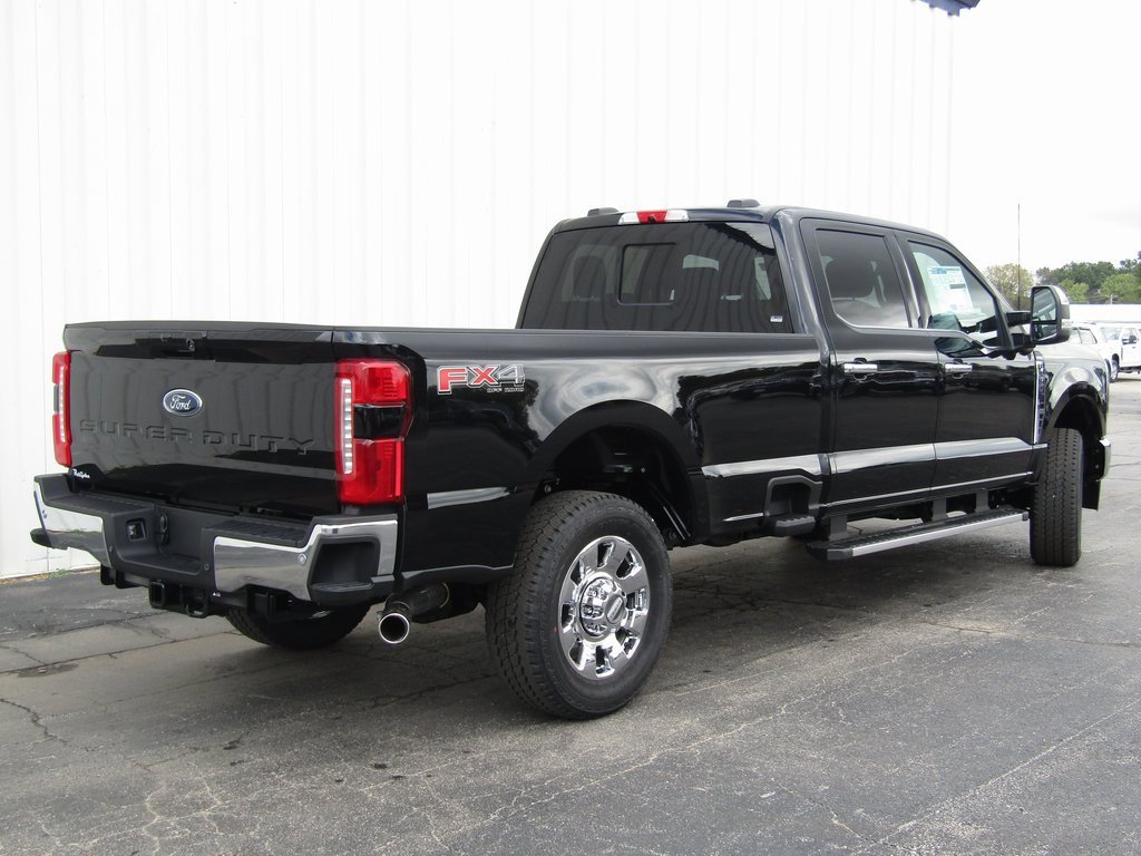 New 2026 Ford F350 4x4 Crew Cab Super Duty image 3