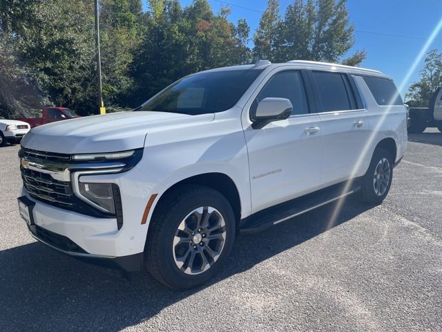 New 2026 Chevrolet Suburban LT w/ Comfort Package image 2