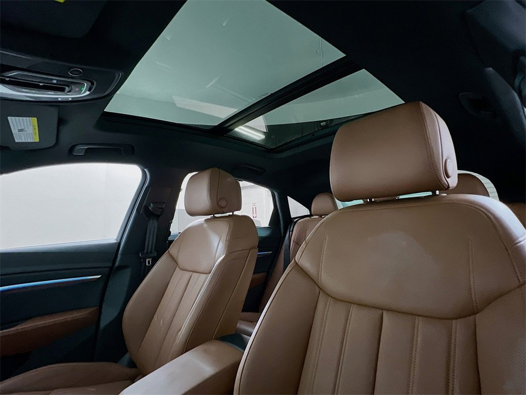 Certified 2022 Audi e-tron Prestige w/ Prestige Package image 14