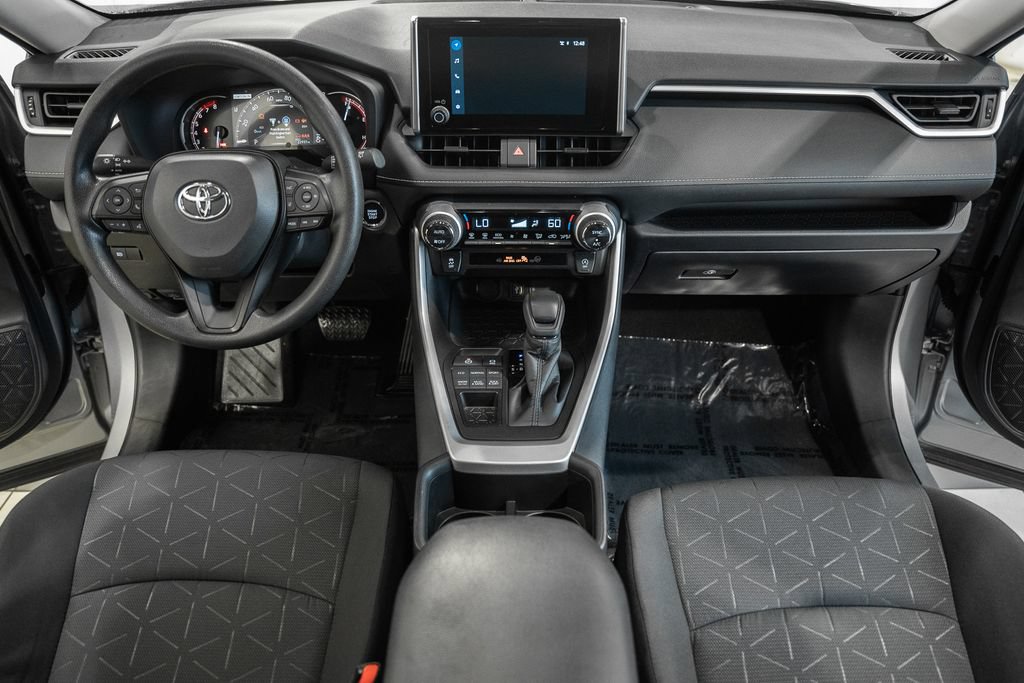 Certified 2025 Toyota RAV4 XLE AWD/4WD image 17